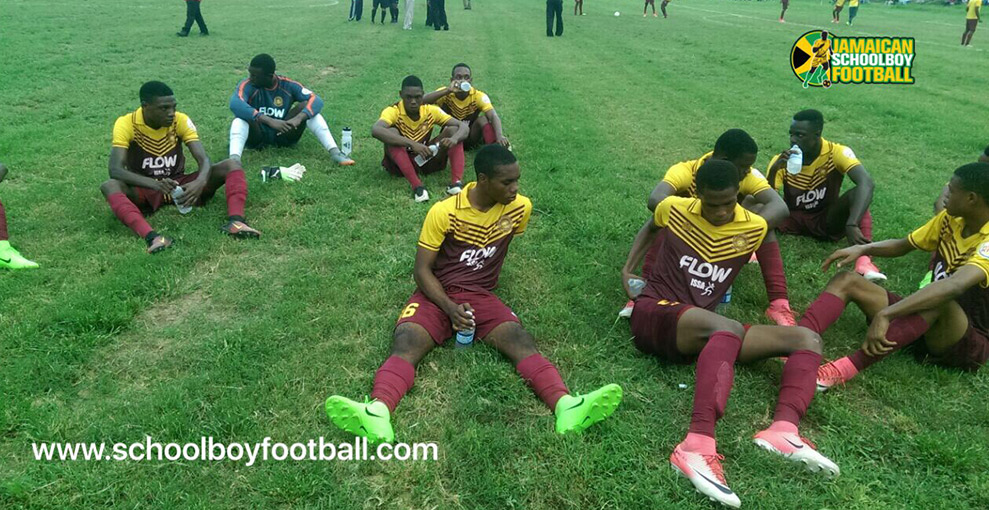 Team Wolmer's at the half time break